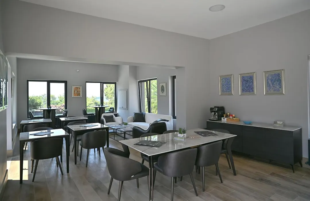 Denizatı Plus Hotel-1